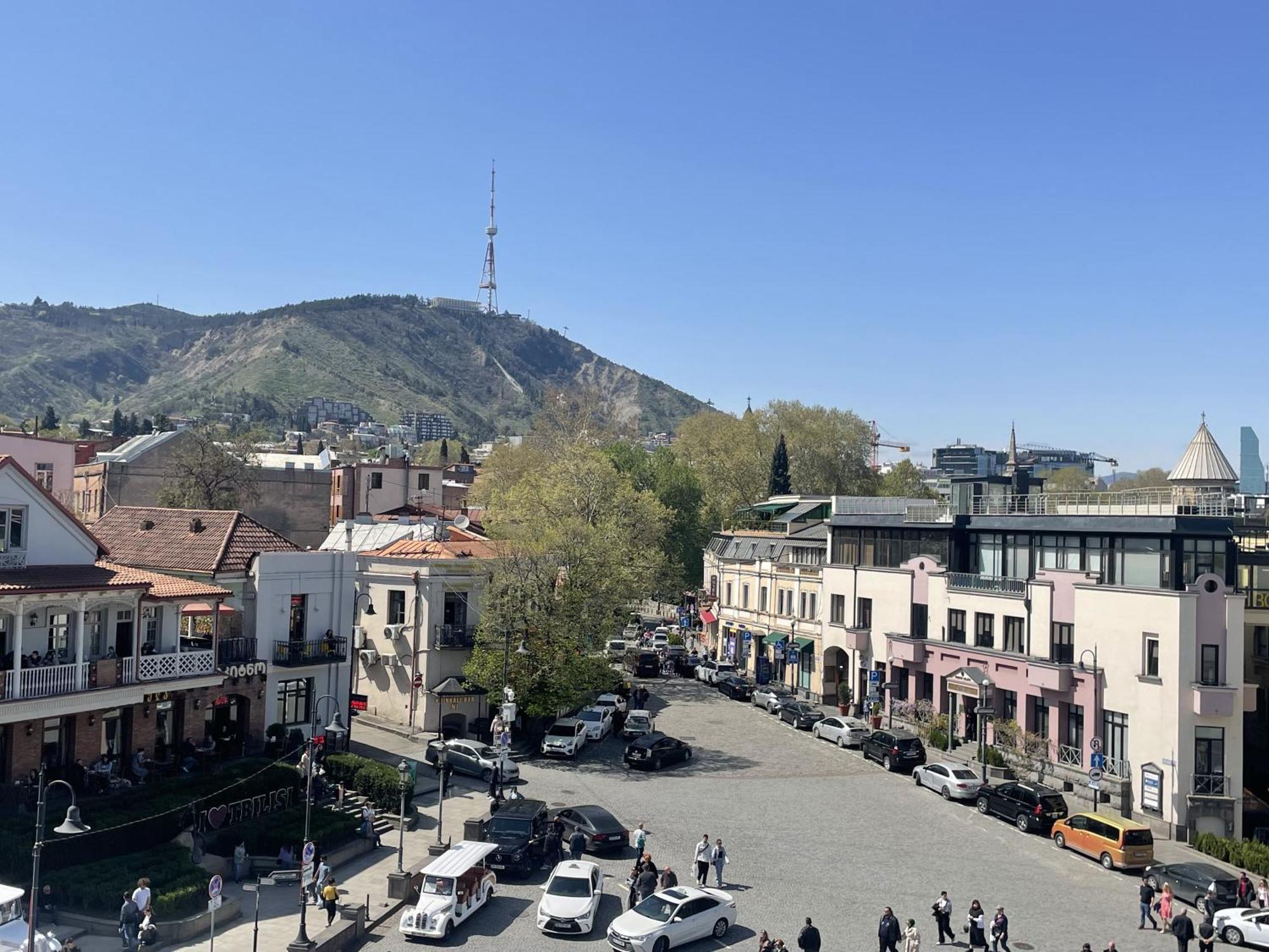 Meidan Inn Tbilisi Buitenkant foto